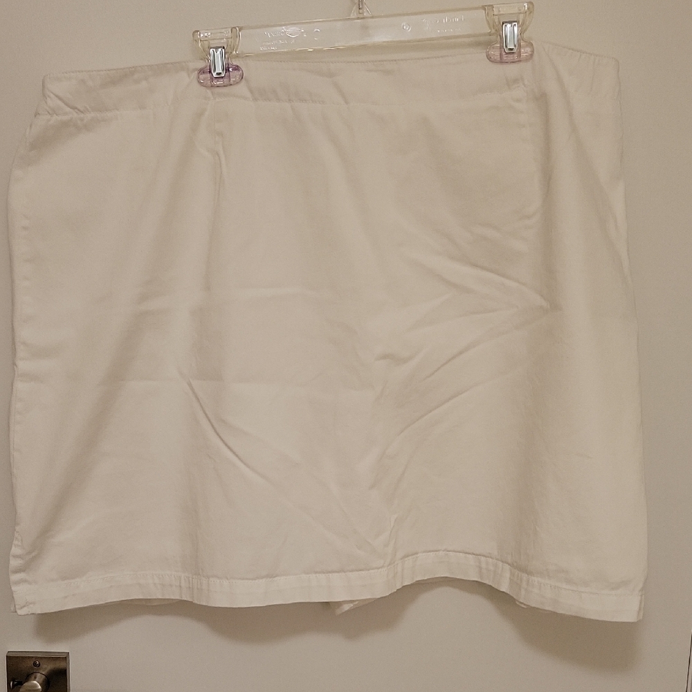 Liz Claiborne Cream Skort